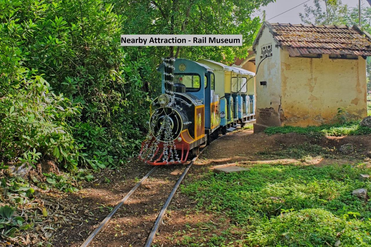 Oyo Narayani Residency Hotel Mysore Exterior photo